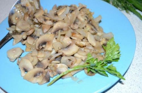 Кальмары фаршированные сыром. Фаршируем кальмары яйцом, грибами и сыром