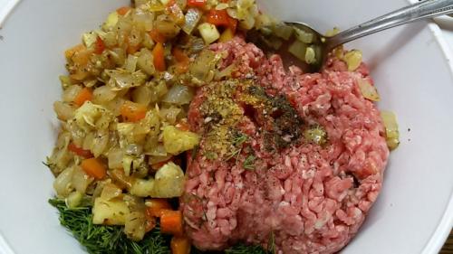 Кето оладьи из кабачков. Кабачки с мясом