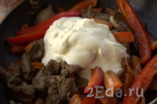 Печенка с помидорами и луком. рецепт 885. Говяжья печень с помидорами, луком и сливками. 39