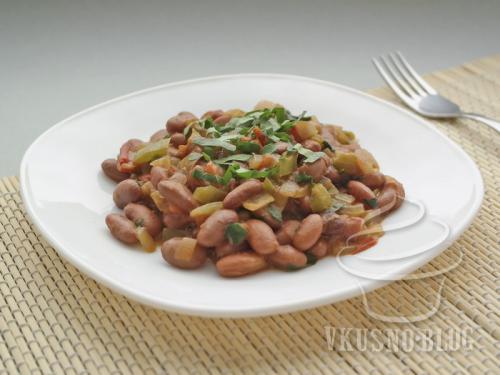 Карри с фасолью. Индийское карри с красной фасолью
