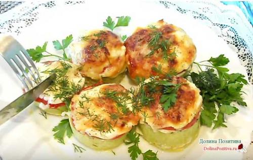 Кабачки в духовке с курицей. Фаршированные кабачки с курицей запеченные в духовке — быстро, вкусно, красиво