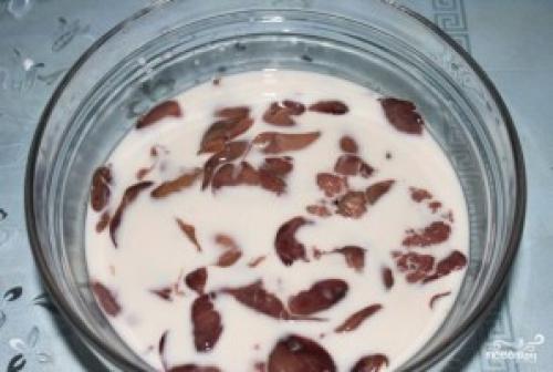 Пельмени в горшочках с печенью