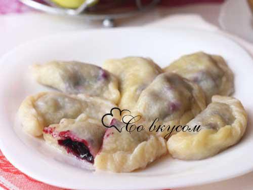 Вареники с ягодами на кефире. Рецепт приготовления вареников с начинкой из ягод