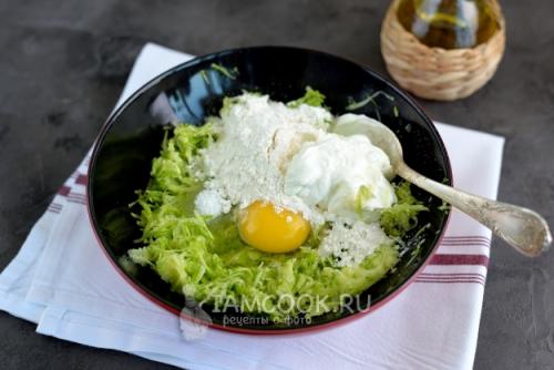 Драники из кабачков в мультиварке. Драники из картофеля и кабачков в мультиварке 01 Драники из кабачков в мультиварке. Драники из картофеля и кабачков в мультиварке 01