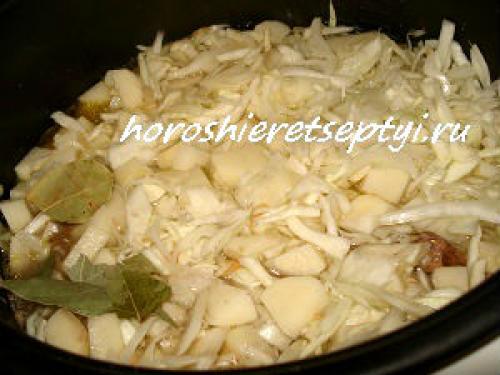 Свинина с капустой и картошкой в мультиварке. Ингредиенты: