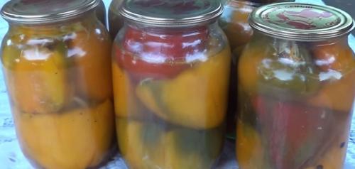 Фаршированный острый перец на зиму. Фаршированный перец на зиму с капустой, морковью и медом