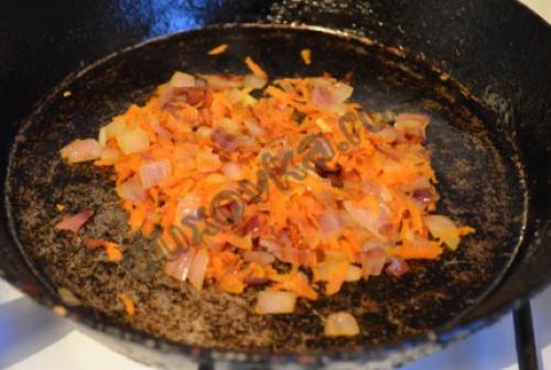 Суп с перловкой и курицей. Куриный суп с перловкой