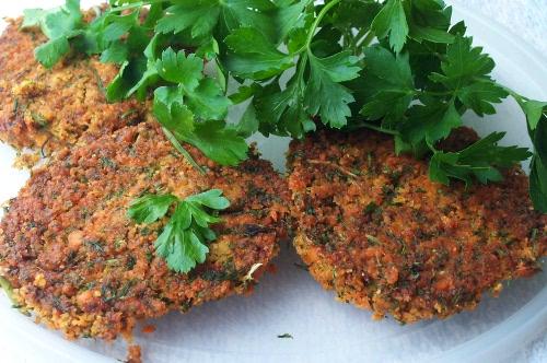 Сыроедные котлеты из моркови. Котлеты по-сыроедчески