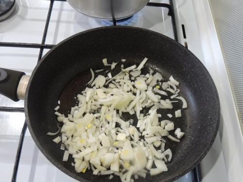 Суп с сушеными грибами и курицей. Суп из белых сушеных грибов на курином бульоне пошаговый рецепт с фото