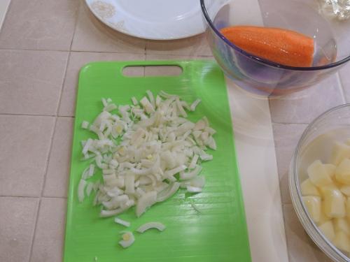 Суп с сушеными грибами и курицей. Суп из белых сушеных грибов на курином бульоне пошаговый рецепт с фото