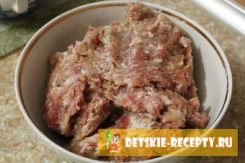 Картофельная бабка с фаршем в духовке. Картофельная бабка с фаршем