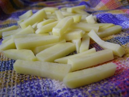 Жареная картошка с салом и грибами. Как вкусно и быстро пожарить хрустящую картошку с грибами – секреты приготовления