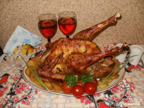 Тушеное филе индейки с яблоками и черносливом 01