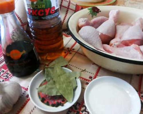 Куриные ножки с брокколи на сковороде. Куриные голени, тушеные по–филиппински — простой и вкусный рецепт