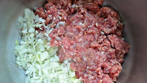 Рататуй рецепт с картошкой в духовке. Рататуй с мясом и баклажанами