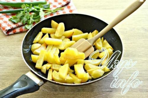 Картошка жареная с сыром и яйцом. Жареная картошка с яйцом 45