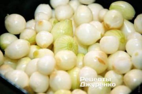 Пицца с луком сыром и колбасой. Пицца с колбасой и луком 34 Пицца с луком сыром и колбасой. Пицца с колбасой и луком 34