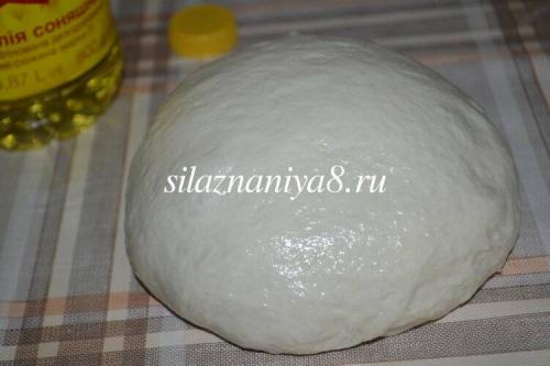 Пицца с луком сыром и колбасой. Пицца с колбасой и луком 07 Пицца с луком сыром и колбасой. Пицца с колбасой и луком 07