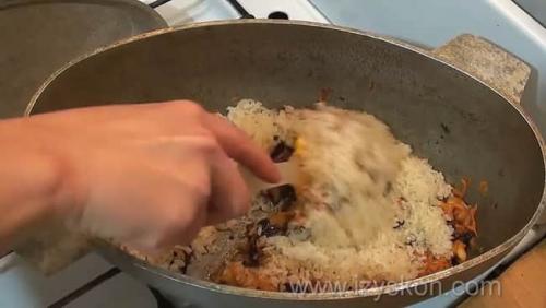 Приготовить сладкий плов в духовке. Как приготовить сладкий плов с сухофруктами по пошаговому рецепту с фото