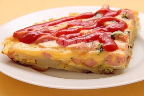 Жареная картошка с сосисками и сыром. Ленивая пицца: жареная картошка с сосисками под омлетом и сыром