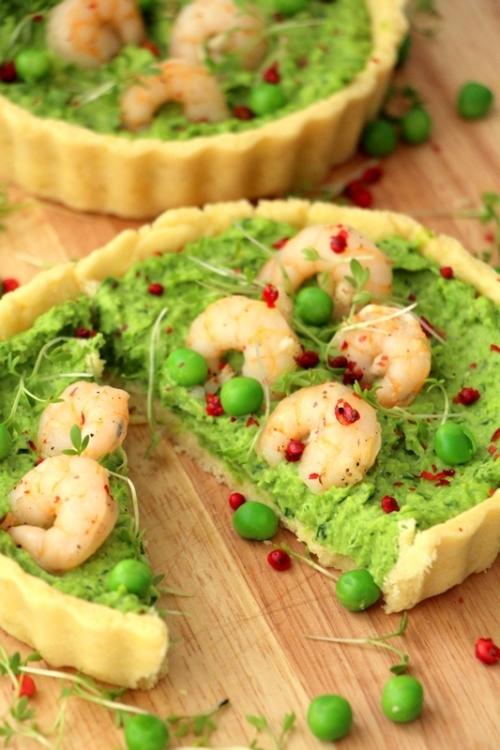 Мусс из зеленого горошка и миндаля. Маленькие тарты с горошком, миндалем и креветками