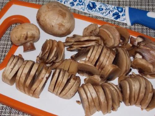 Баклажаны с грибами в сметанном соусе. Баклажаны с грибами в сметане