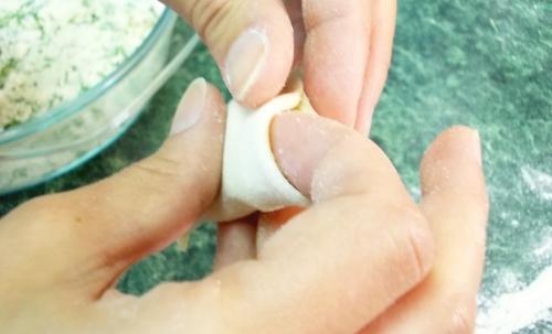 Вареники с творогом и укропом