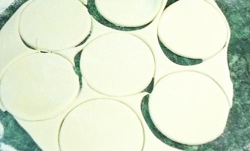 Вареники с творогом и укропом