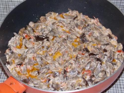 Баклажаны с грибами в сметанном соусе. Баклажаны с грибами в сметане