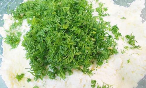 Вареники с творогом и укропом