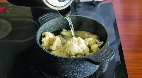 Запеканка из кабачков и цветной капусты в духовке. Кабачки и цветная капуста в духовке – два рецепта вкуснейших запеканок