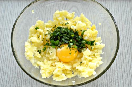 Драники из картошки пюре. Домашние драники из картофельного пюре — просто и вкусно
