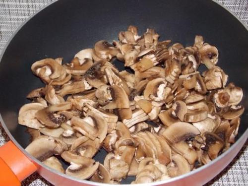 Баклажаны с грибами в сметанном соусе. Баклажаны с грибами в сметане