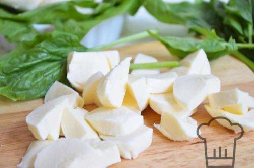 Чебуреки с плавленым сыром. Рецепт 3: чебуреки с сыром и зеленью (с фото)