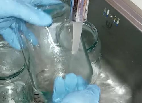 Консервация огурцов в литровых банках без стерилизации. Консервирование огурцов в литровых банках