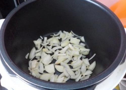 Тушеный лосось с овощами. Лосось по-монастырски