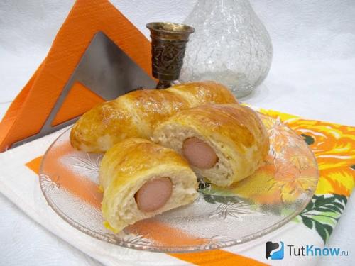 Сосиска в тесте с кетчупом и майонезом. Сосиски в тесте с кетчупом и майонезом 26