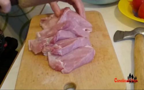 Мясо по французскому. Мясо по-французски с картофелем в духовке по классическому рецепту.