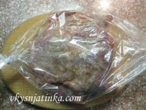 Рулет из нутрии рецепты. Рулет из нутрии Необычное мясо 06