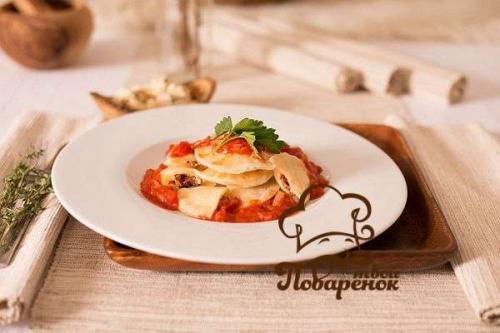 Жареные пельмени с помидорами. Как приготовить пельмени с помидорами