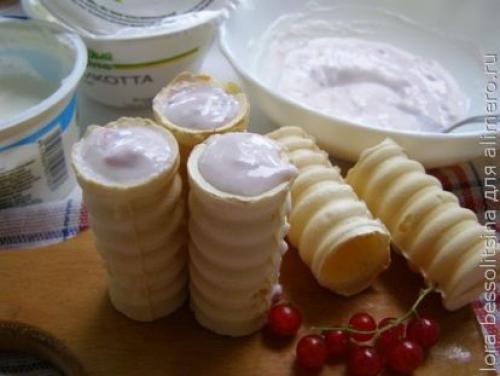 Крем рикотта со сметаной. Сметанный крем с рикоттой и вареньем, рецепты с фото