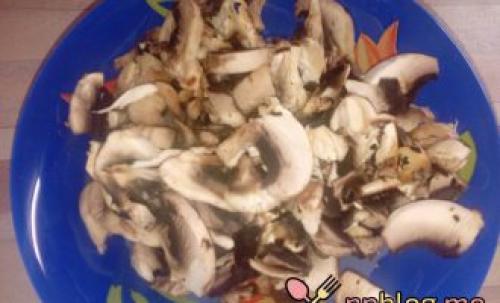 Рецепт мясо по-монастырски. Свинина в горшочках по-монастырски под слойкой