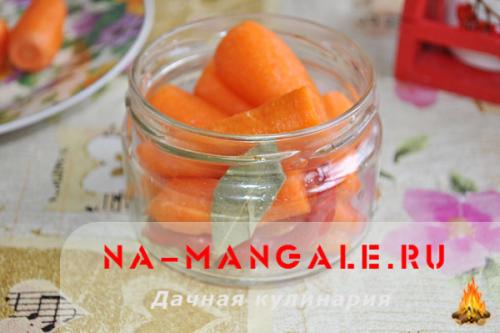 Маринованная морковь с луком. Острая маринованная морковь с чесноком и перцем