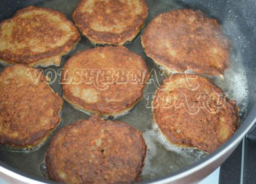 Пышные печеночные котлеты с морковью. Ингредиенты