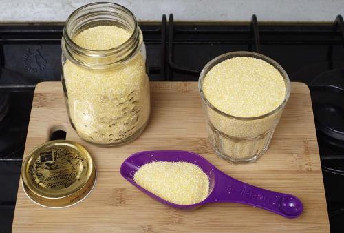 Как варить кукурузную кашу на молоке пропорции. Как варить кукурузную кашу на молоке — рецепт приготовления молочной кукурузной каши на плите с пошаговыми фото