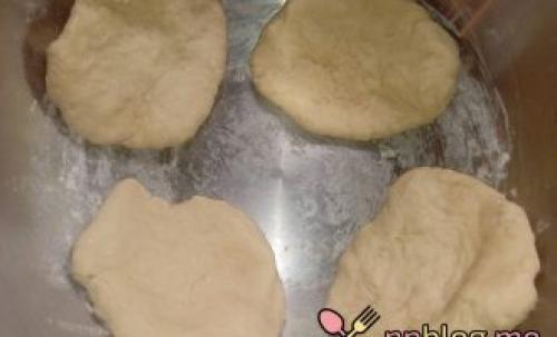 Рецепт мясо по-монастырски. Свинина в горшочках по-монастырски под слойкой