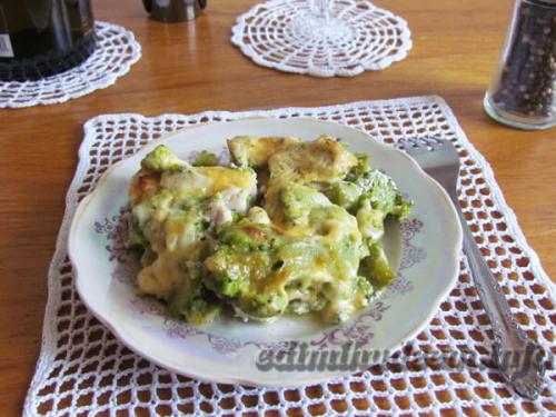 Куриная грудка с брокколи в духовке пп. Куриное филе с брокколи в духовке