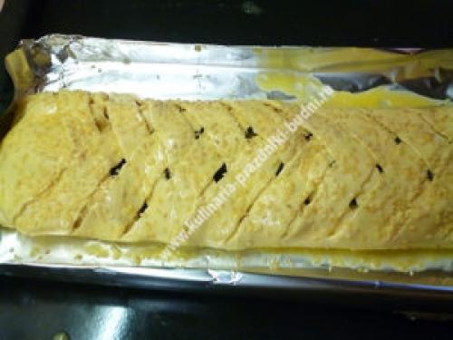 Пирог косичка из слоеного теста. Пирог из слоеного теста с курицей