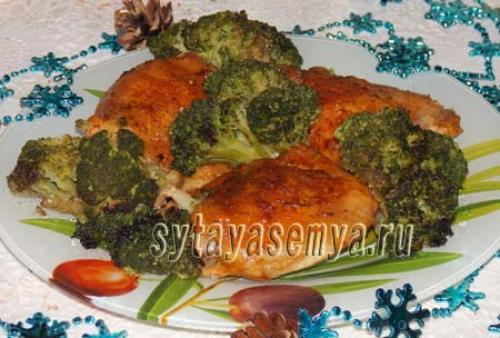 Куриные ножки с брокколи и сыром. Курица в духовке с капустой брокколи