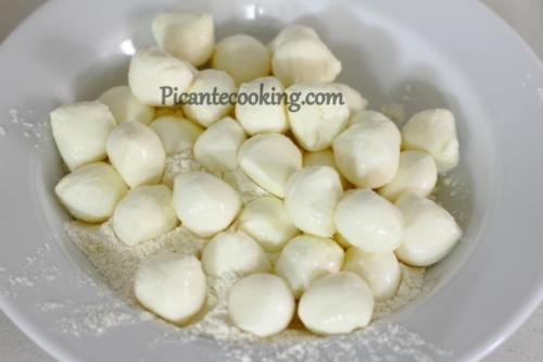 Рецепт сырные шарики из моцареллы. Сырные шарики из моцареллы 07 Рецепт сырные шарики из моцареллы. Сырные шарики из моцареллы 07